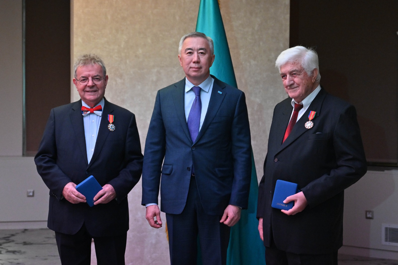 Serbııanyń eki azamaty «Dostyq» ordenimen marapattaldy