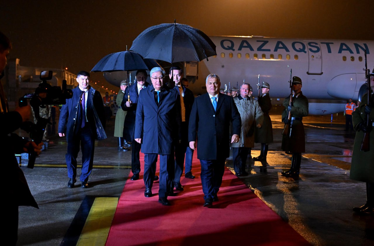 Prezıdent Majarstanǵa memlekettik saparmen bardy