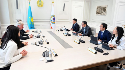 Almaty ákimi Frankfýrt kitap jármeńkesiniń ókilderin qabyldady