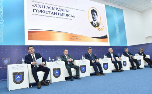 Turar Rysqulovtyń 130 jyldyǵyna arnalǵan konferensııa ótti