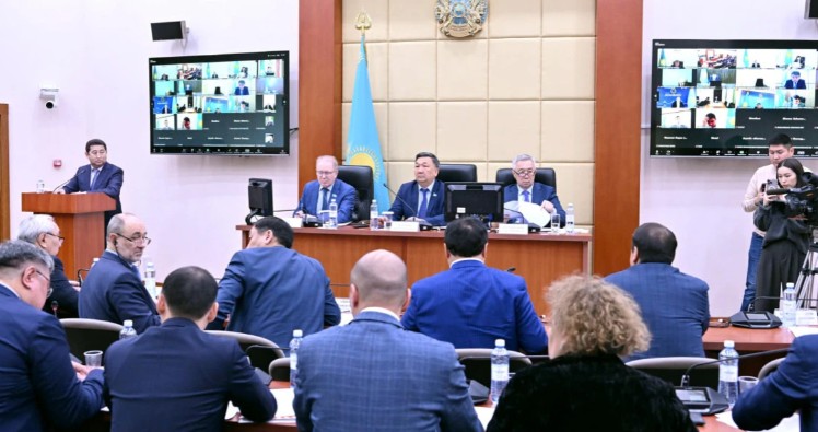 Egindi saqtaý men ótkizý  jaıy talqylandy