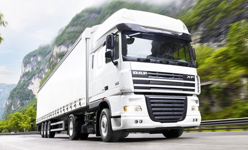 Jambyl oblysynda 85 tonna artyq júk tıegen júrgizýshi aıyppul arqalady