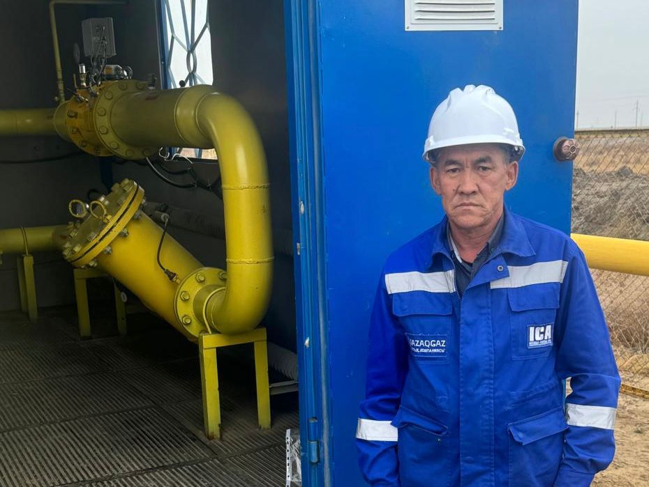 Táýlik boıy el qyzmetindegi maman