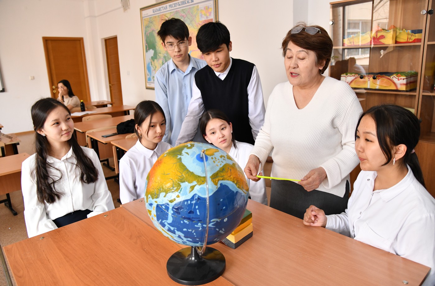 Bilim sapasyn kóteremiz desek...