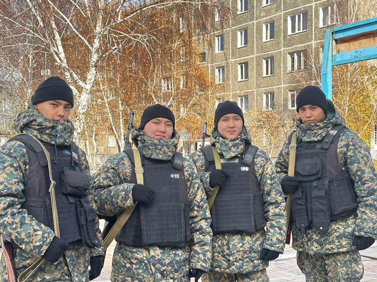 Elge qorǵan egizder