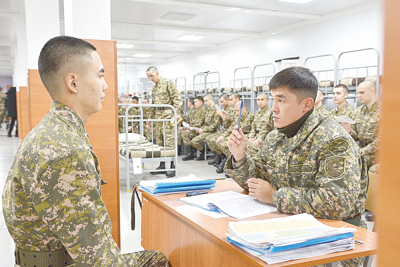 BAQ ókilderiniń áskerdegi bir kúni