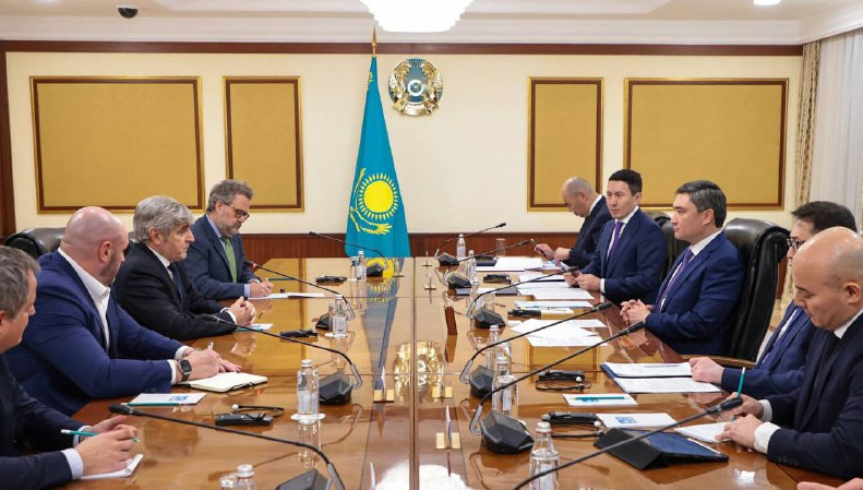 Úkimette óndiristi lokalızasııalaýdyń keleshegi talqylandy