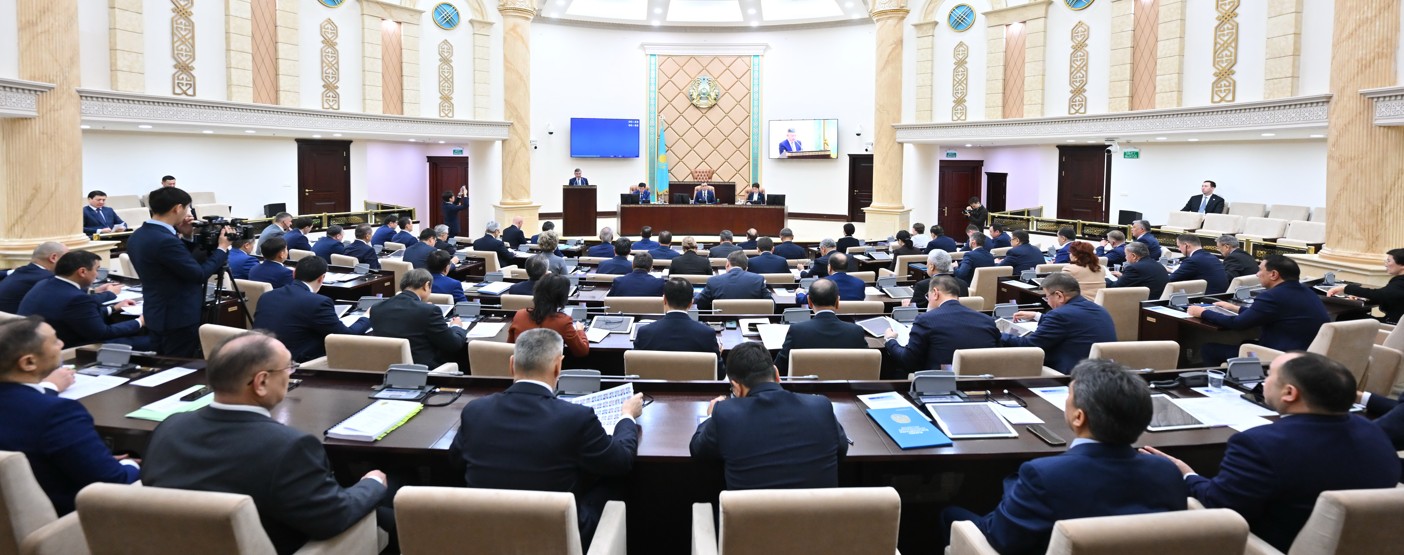 Respýblıkalyq bıýdjet týraly zań Májiliske qaıtaryldy