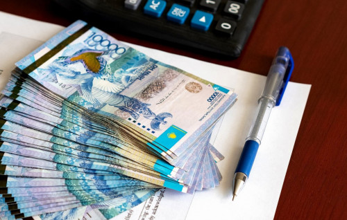 Aqtóbede bıýdjet qarajatyn jymqyrǵan esepshi 7 jylǵa sottaldy