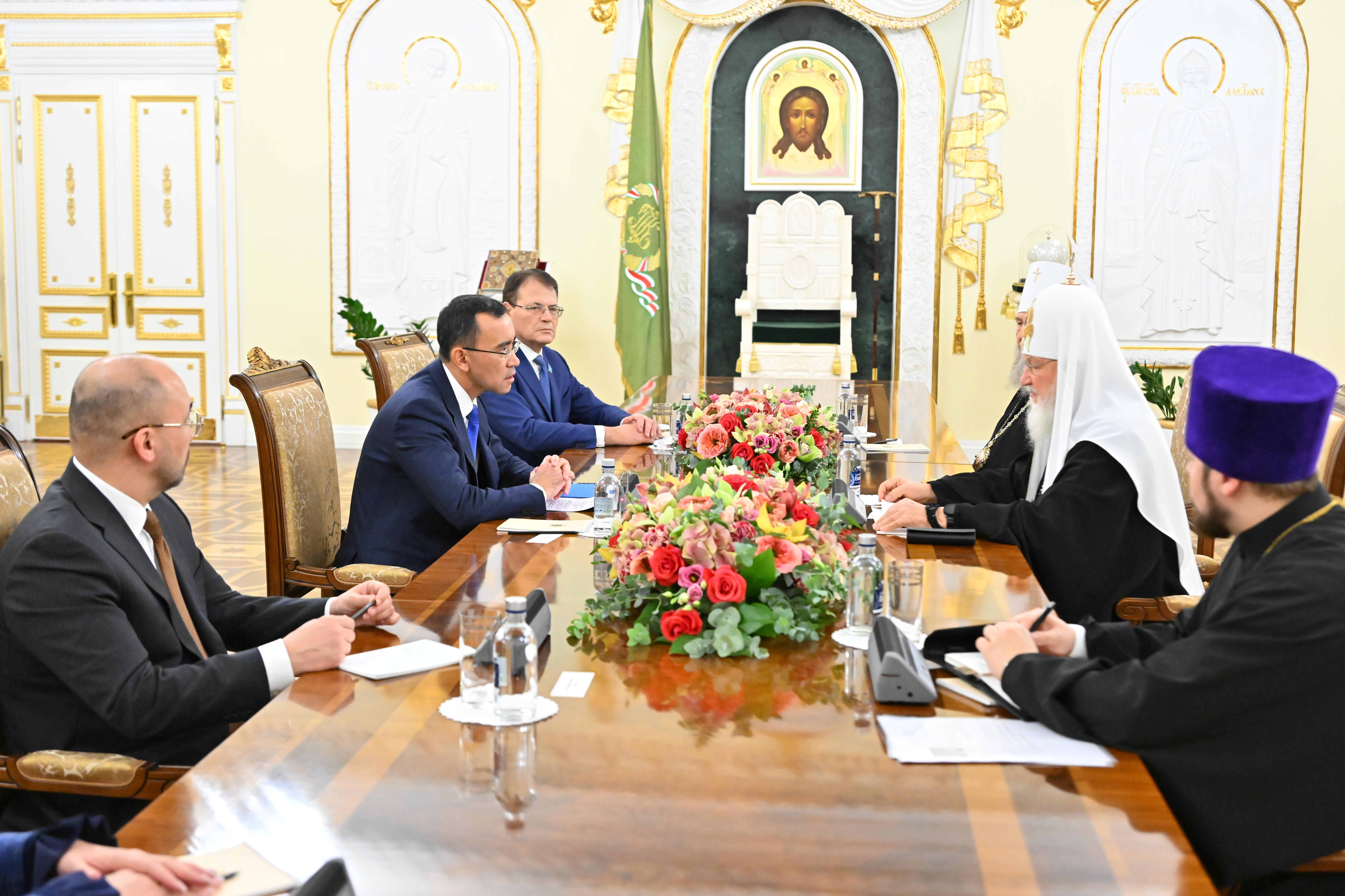 Memleket basshysy Patrıarh Kırılldi Astanaǵa shaqyrdy