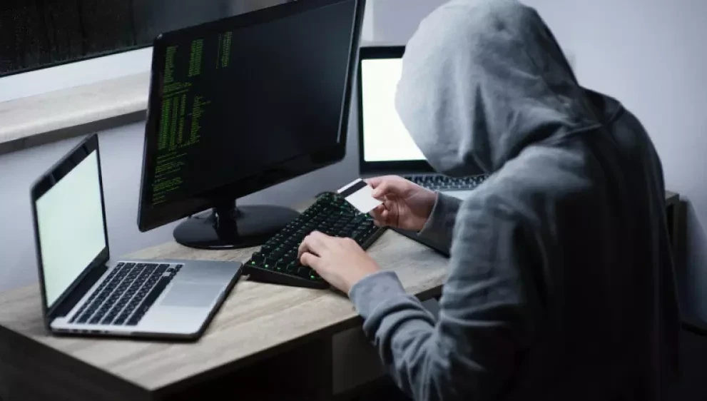 Bankterdi ESQ berý quqyǵynan aıyrý qajet - depýtat