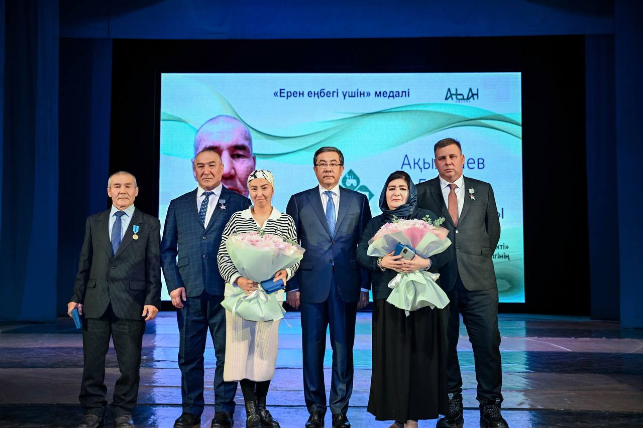 Úzdikter marapattaldy