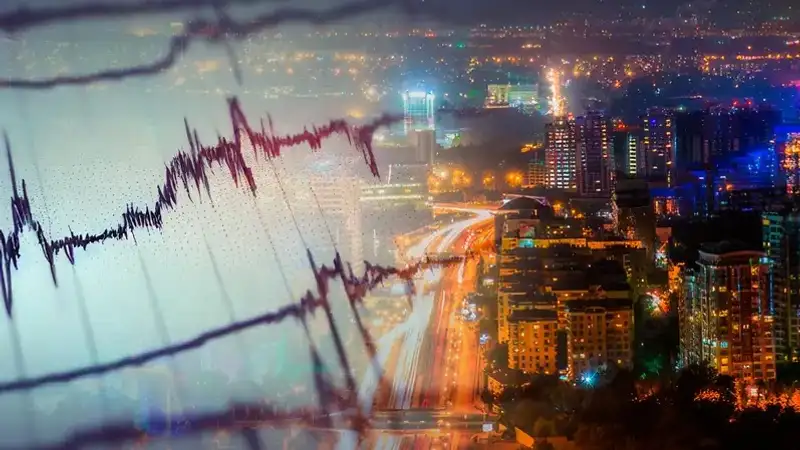 Almatyda jer silkindi