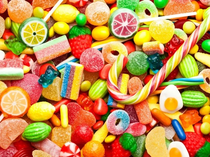 Qyrǵyzstanda mektep oqýshylary táttiden ýlanyp qalǵan