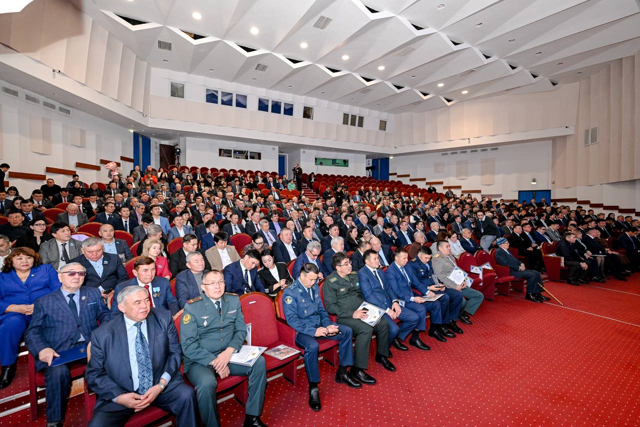 Demokratııanyń damý kórinisi