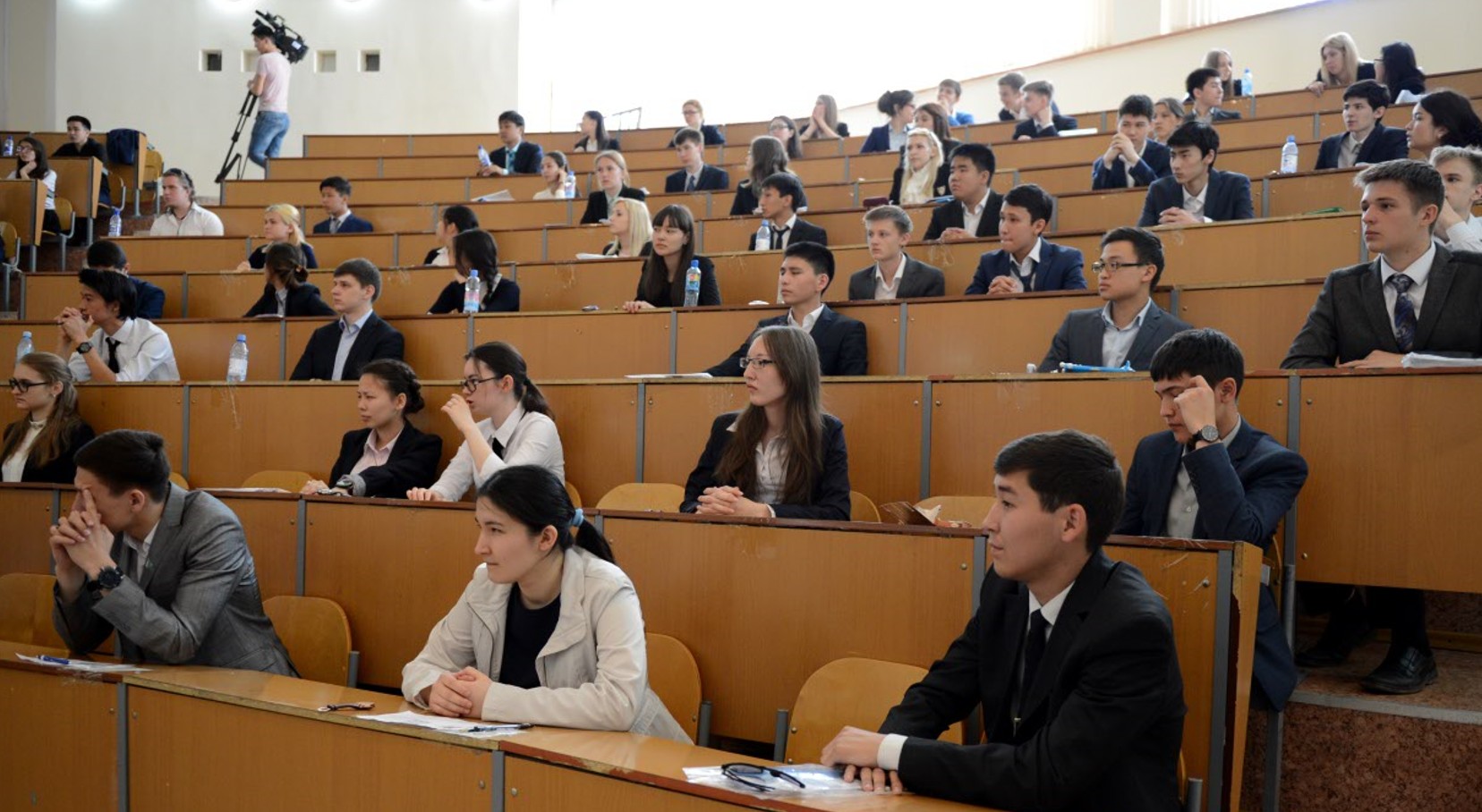 Bilikti kadr daıarlaýǵa baǵyttalǵan qadam