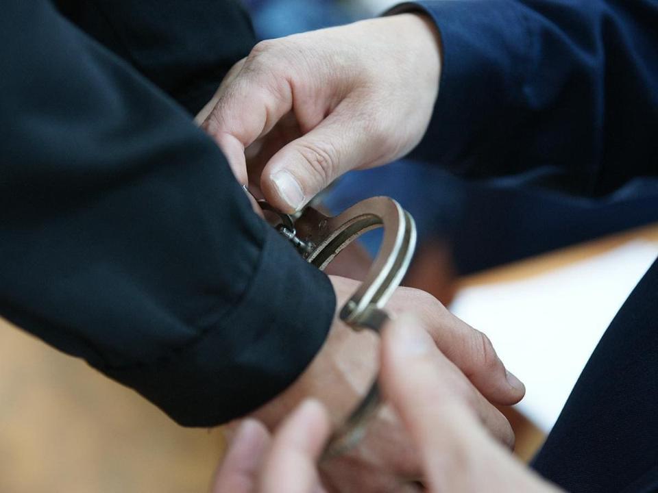 «55 mln teńge». 81 kásipkerden qarjy jymqyrǵan kúdikti ustaldy