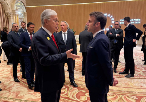 Memleket basshysy Fransııa Prezıdentimen kezdesti