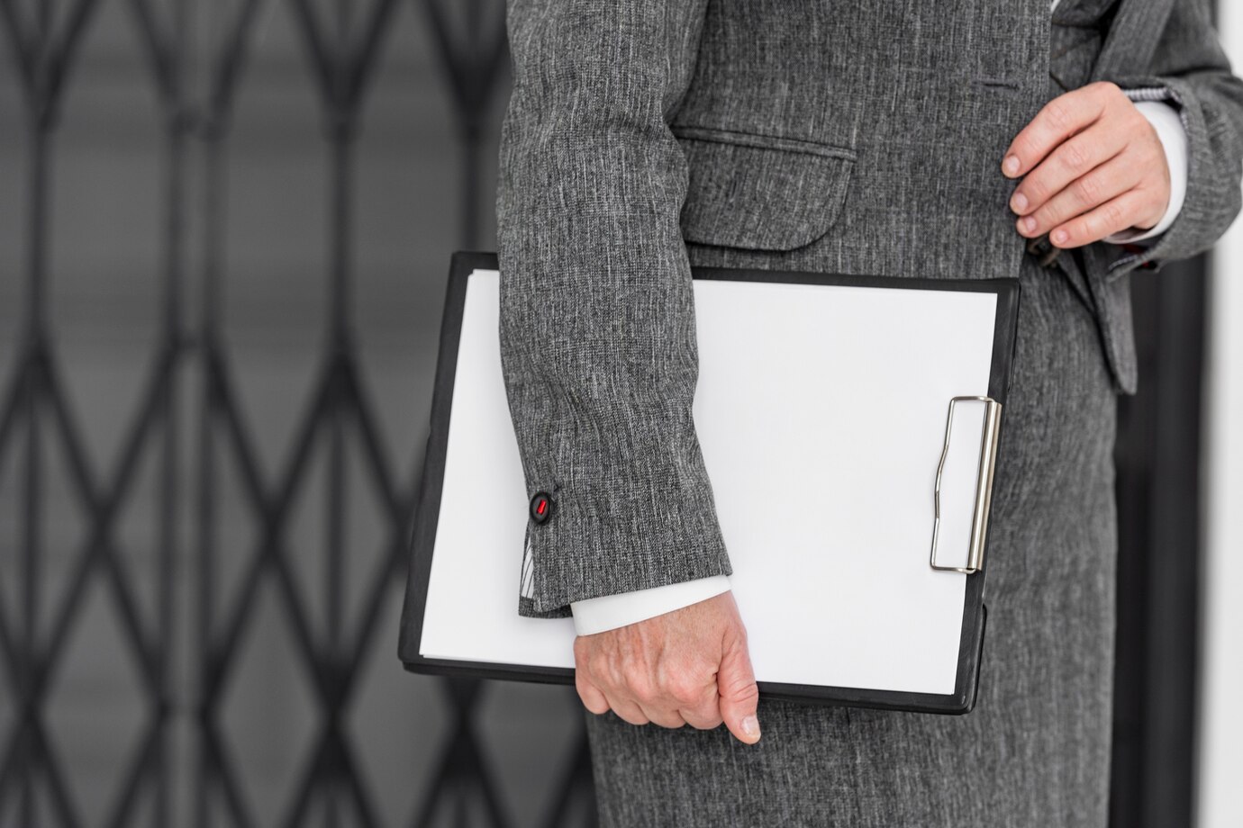 Áıelder kásipkerligi aqparattyq qoldaýǵa zárý