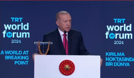 Rejep Taııp Erdoǵannyń sózin bólgen 9 adam qamaýǵa alyndy