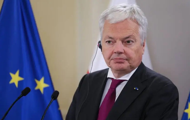 Eýropanyń burynǵy ádilet komıssary aqshany jylystatty degen kúdikke ilindi