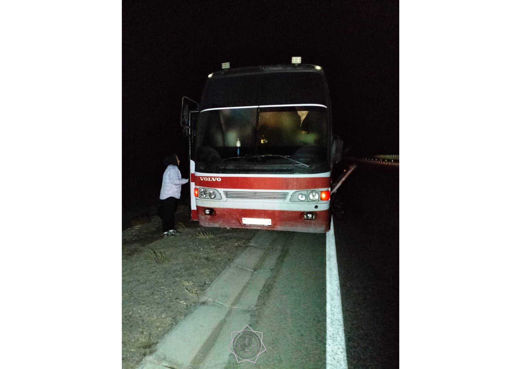 Aqaýly avtobýstan 14 adam evakýasııalandy