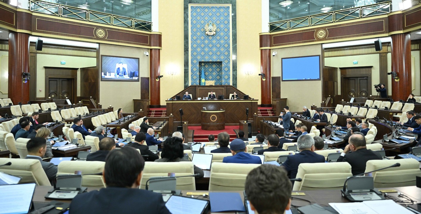 Qazaq tilin mádenı qundylyq retinde qorǵaýdy kózdeıtin qujat