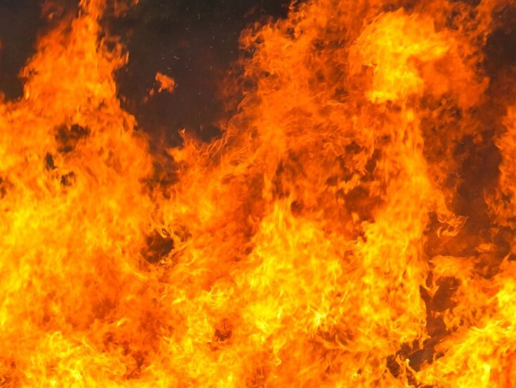 Astanada avtokólik shınalaryn joıý sehynda órt shyqty