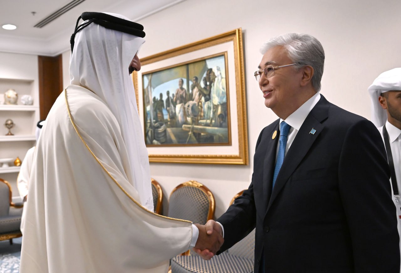 Qasym-Jomart Toqaev Qatar Ámirimen kezdesti