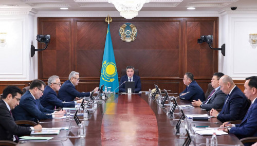 Transshekaralyq bes habty iske qosý ónerkásip óndirisin arttyrady— Oljas Bektenov