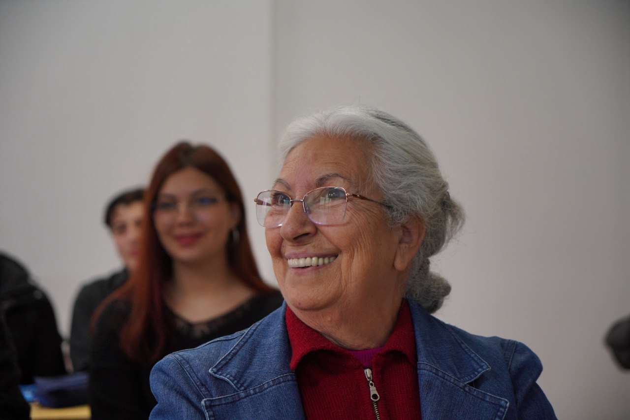 Ǵalam ǵajaptary: Ctýdent áje