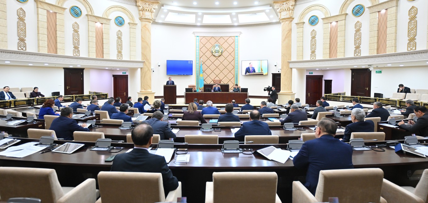 «Keleshek» baǵdarlamasyna qatysty zań maquldandy