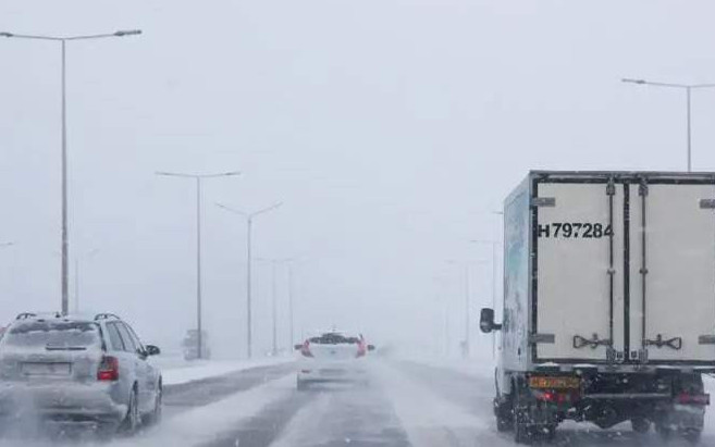 Qazaqstannyń eki óńirinde joldar jabyldy