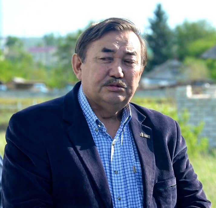 Aqberen jyrdyń ıesi