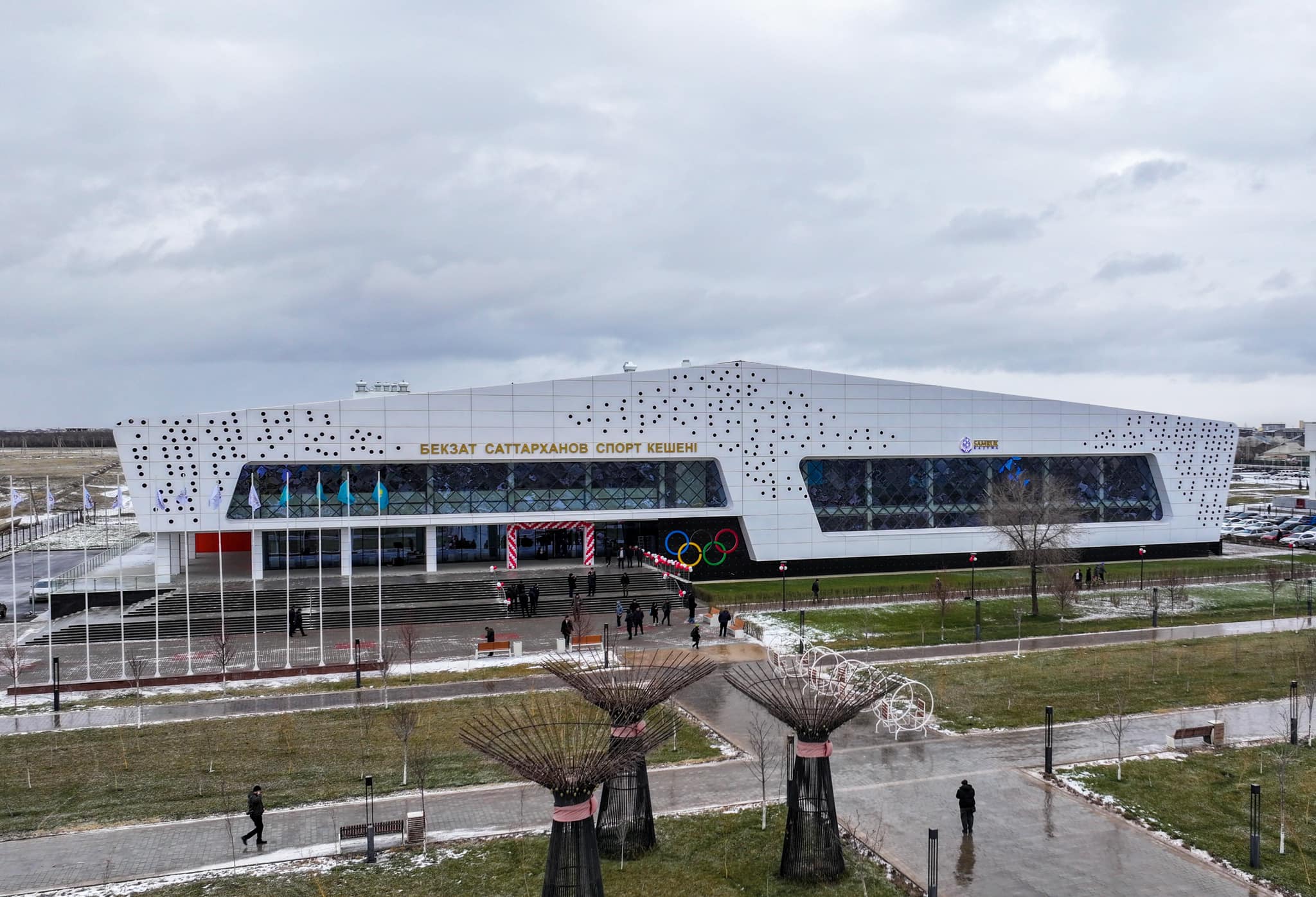 Túrkistanda Bekzat Sattarhanov atyndaǵy sport kesheni ashyldy