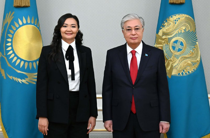 Prezıdent Álııa Iýsýpovany qabyldady