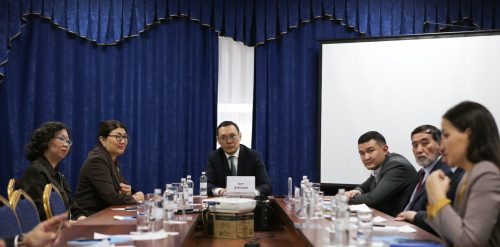 Jumysshy mamandardyń mártebesi qaıtse kóteriledi