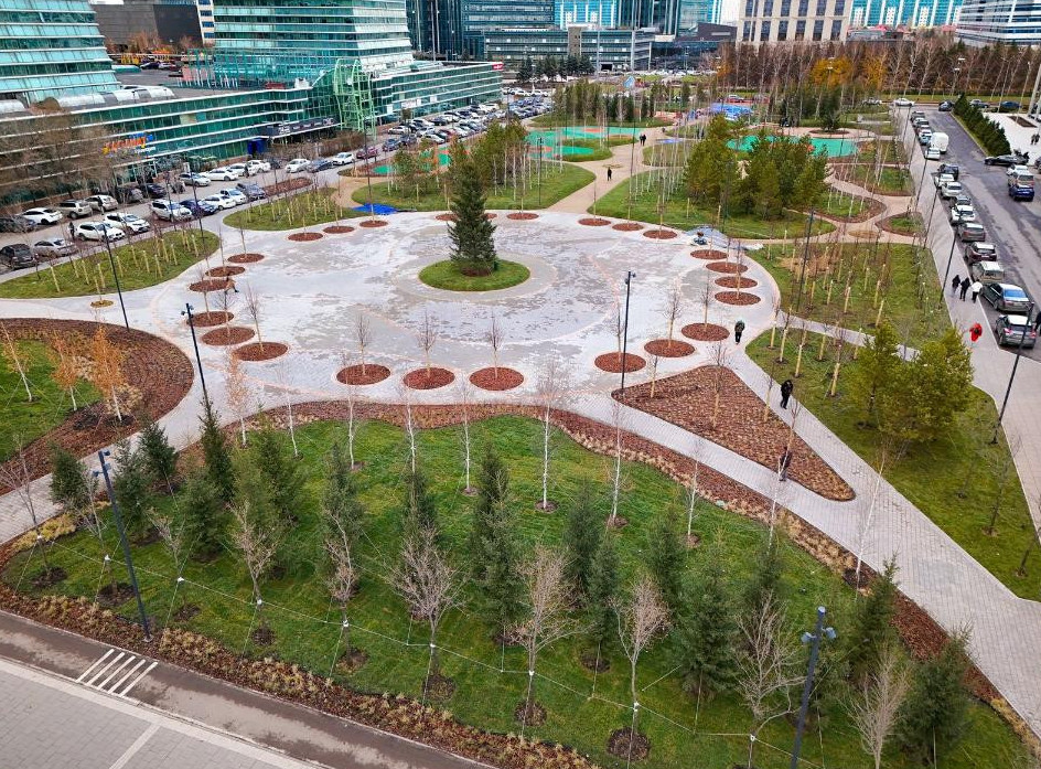 Bas qalada 170 qoǵamdyq keńistik pen aýla abattandyryldy