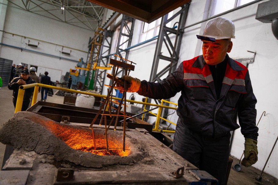 Áleýeti artqan agromehanıkalyq zaýyt