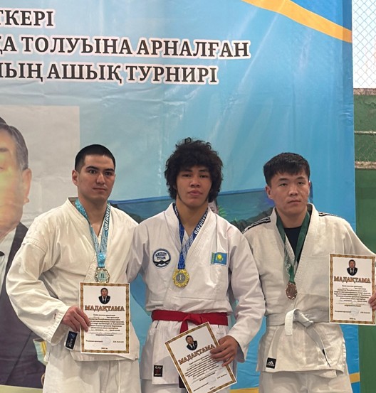 Bilikti bapker esimi ardaqtaldy