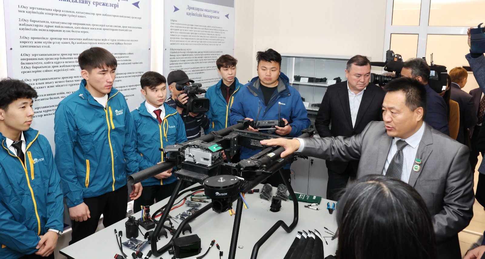Agrarlyq ýnıversıtette aýylsharýashylyǵy drondaryn zertteý ortalyǵy ashyldy