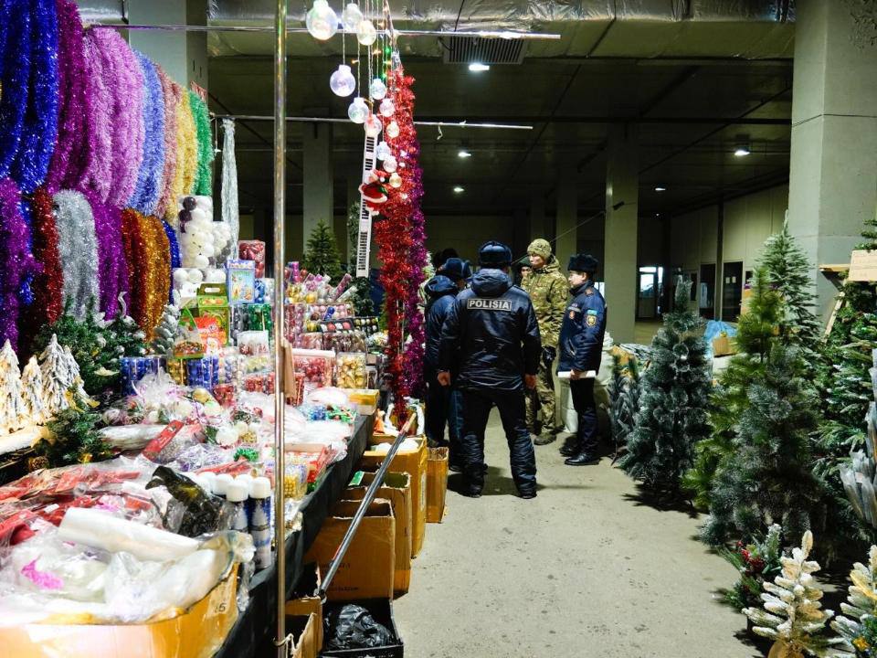 Astanada pırotehnıkalyq zattardyń satylýyn baqylaý boıynsha reıd júrip jatyr