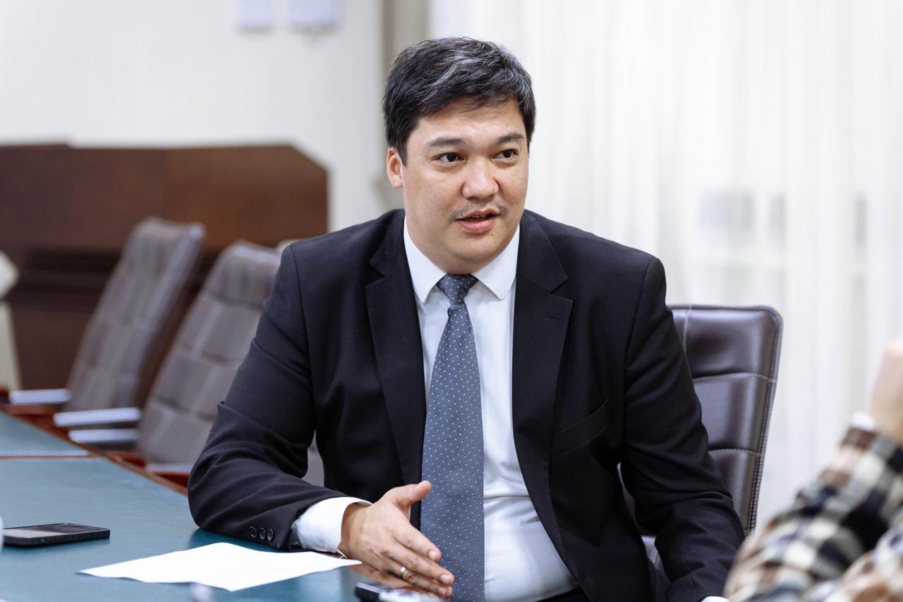 Áset Turysov: Sıfrly jobalardy engizý qarjy júıesiniń tıimdiligi men ashyqtyǵyn arttyrady