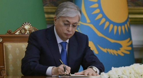 Prezıdent bala quqyqtaryn qorǵaý máseleleri boıynsha Zańǵa qol qoıdy