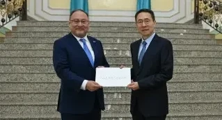 Qytaı Qazaqstanǵa jańa elshisin taǵaıyndady