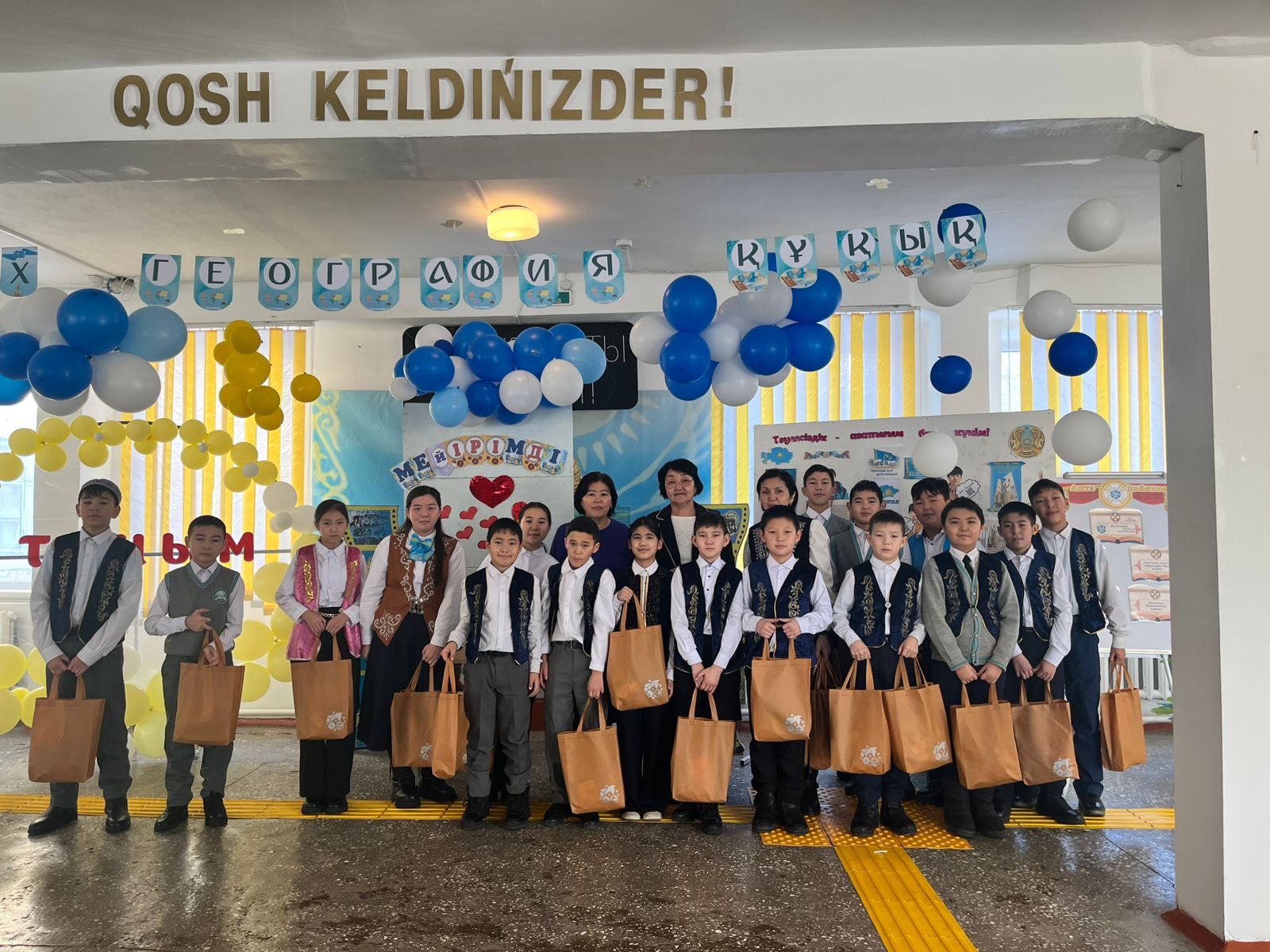 Qaıyrymdylyq jasaý kompanııa nazarynda