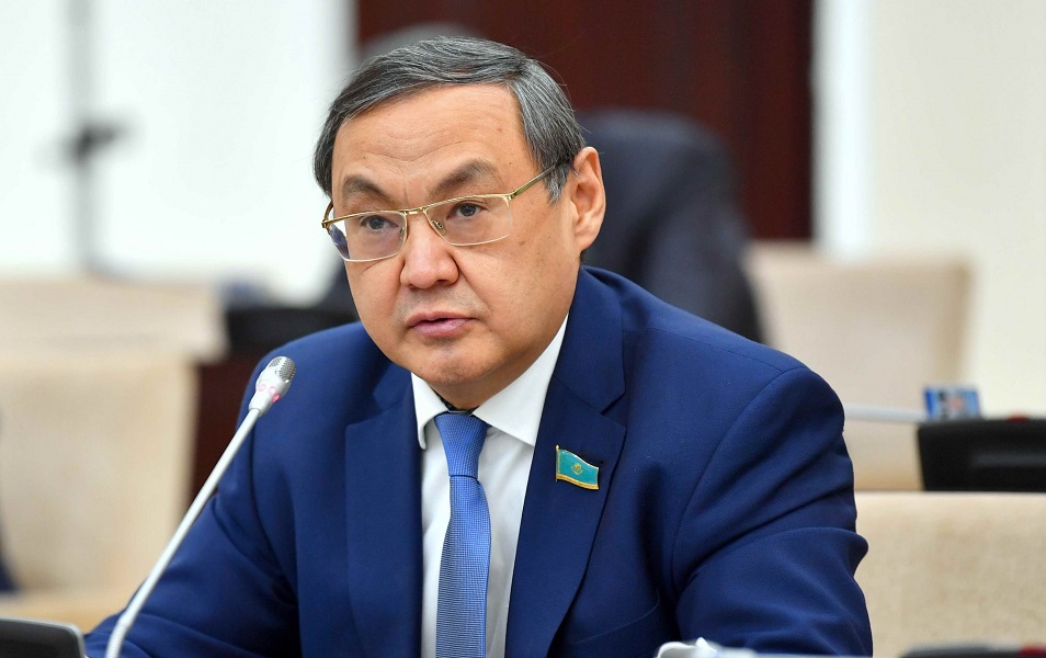 Halyqqa senim uıalatty