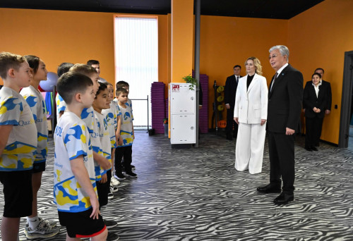 Prezıdent QazSwimAcademy sport ortalyǵyna bardy