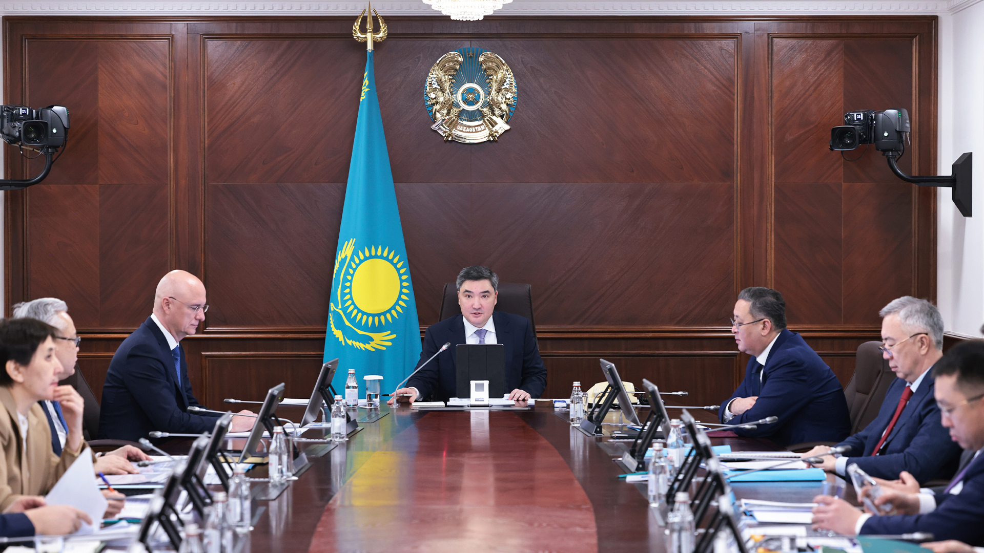 Bıýdjet-salyq jáne tarıf saıasaty: Úkimet jańa tásilder ázirleıdi