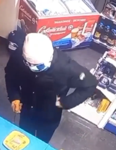 «Pyshaqpen qorqytyp, aqsha talap etken». Qaraqshylyq jasaǵan kúdikti ustaldy